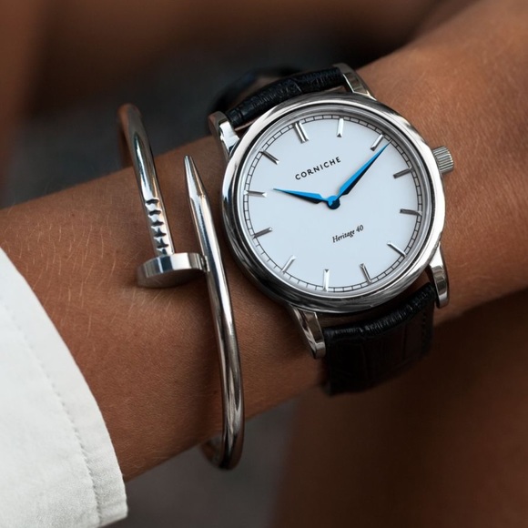 New Woman's Gold Nail Simple Style Bracelet Bangle - Picture 5 of 7